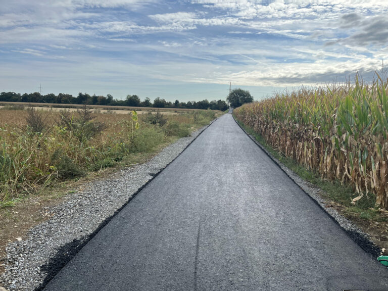 Radweg Ganghoferstraáe (3)